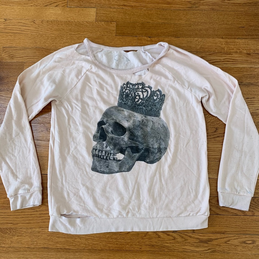CHASER Light Pink Skull Graphic Sweatshirt